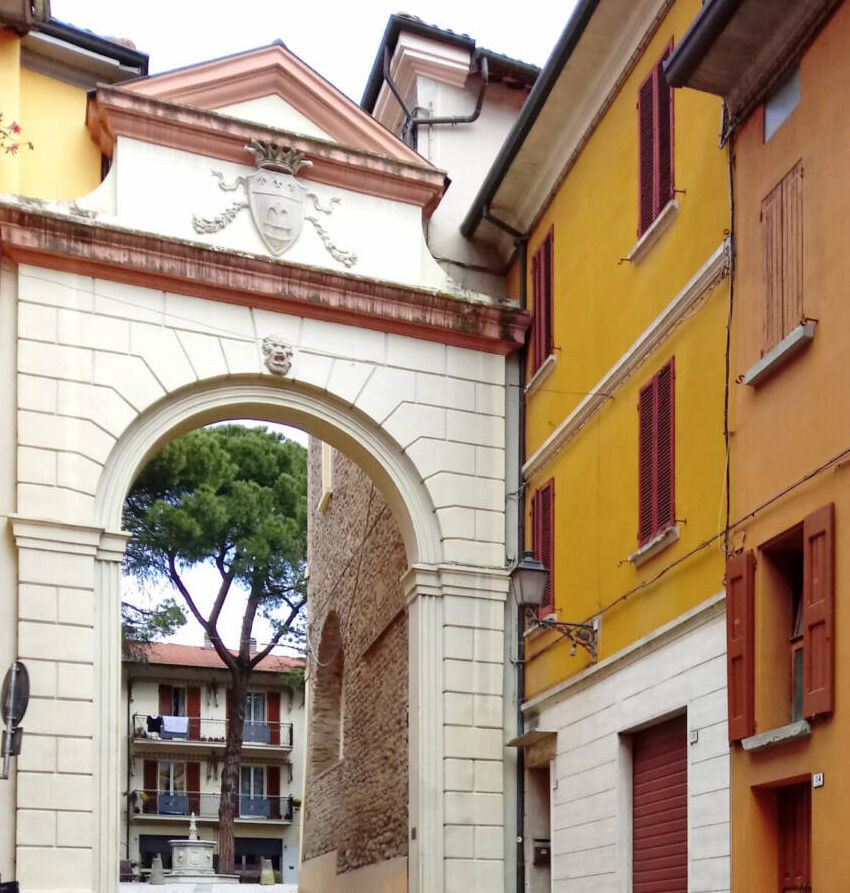 Porta Piazza Roma-Fontanelice