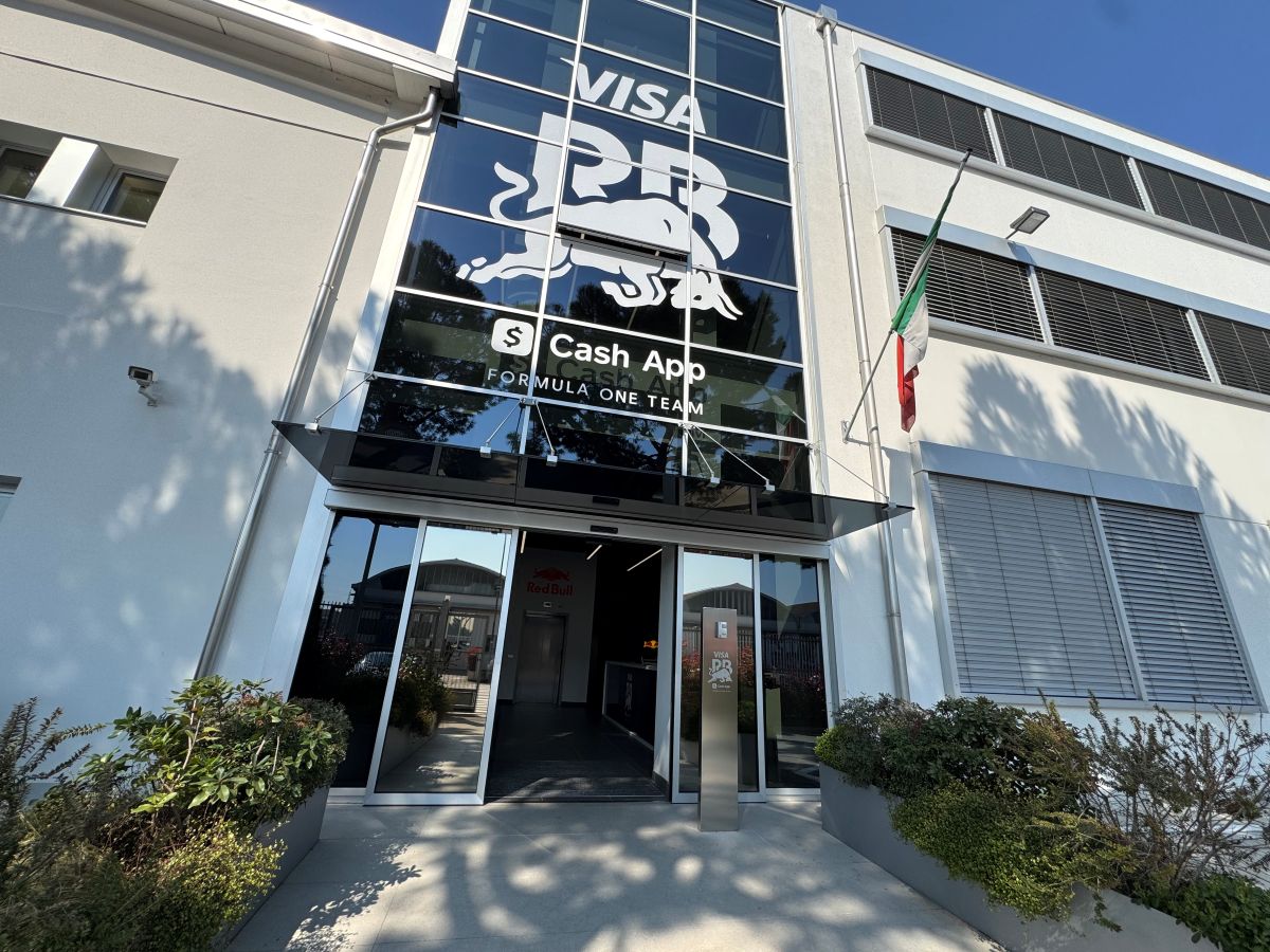 HQ Visa Cash App racing bulls-web